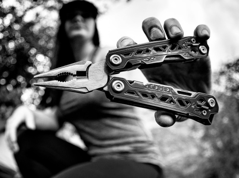 Zestaw Gerber Multitool Truss + Minimalistyczny Portfel BARBILL EDC Zestaw Gerber Multitool Truss + Minimalistyczny Portfel BARBILL EDC